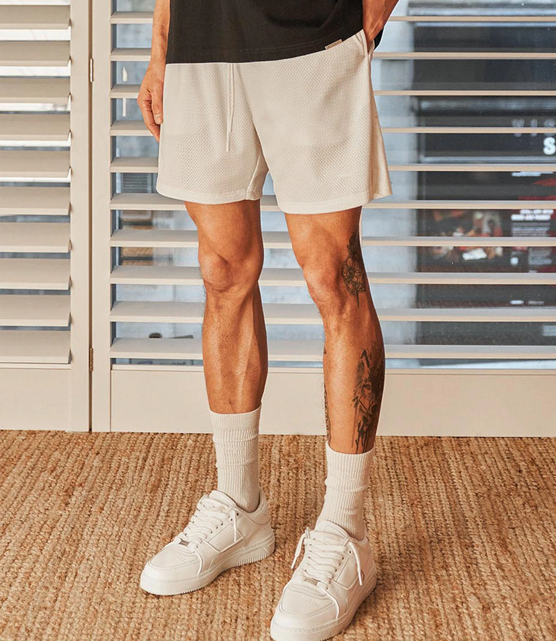 Basic 200 GSM Aesthetic Shorts Weiß